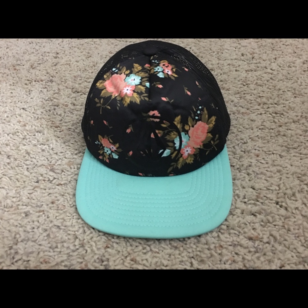 Volcom Ladies Hat